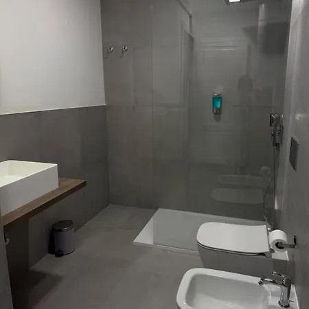 Twentythree Luxury *